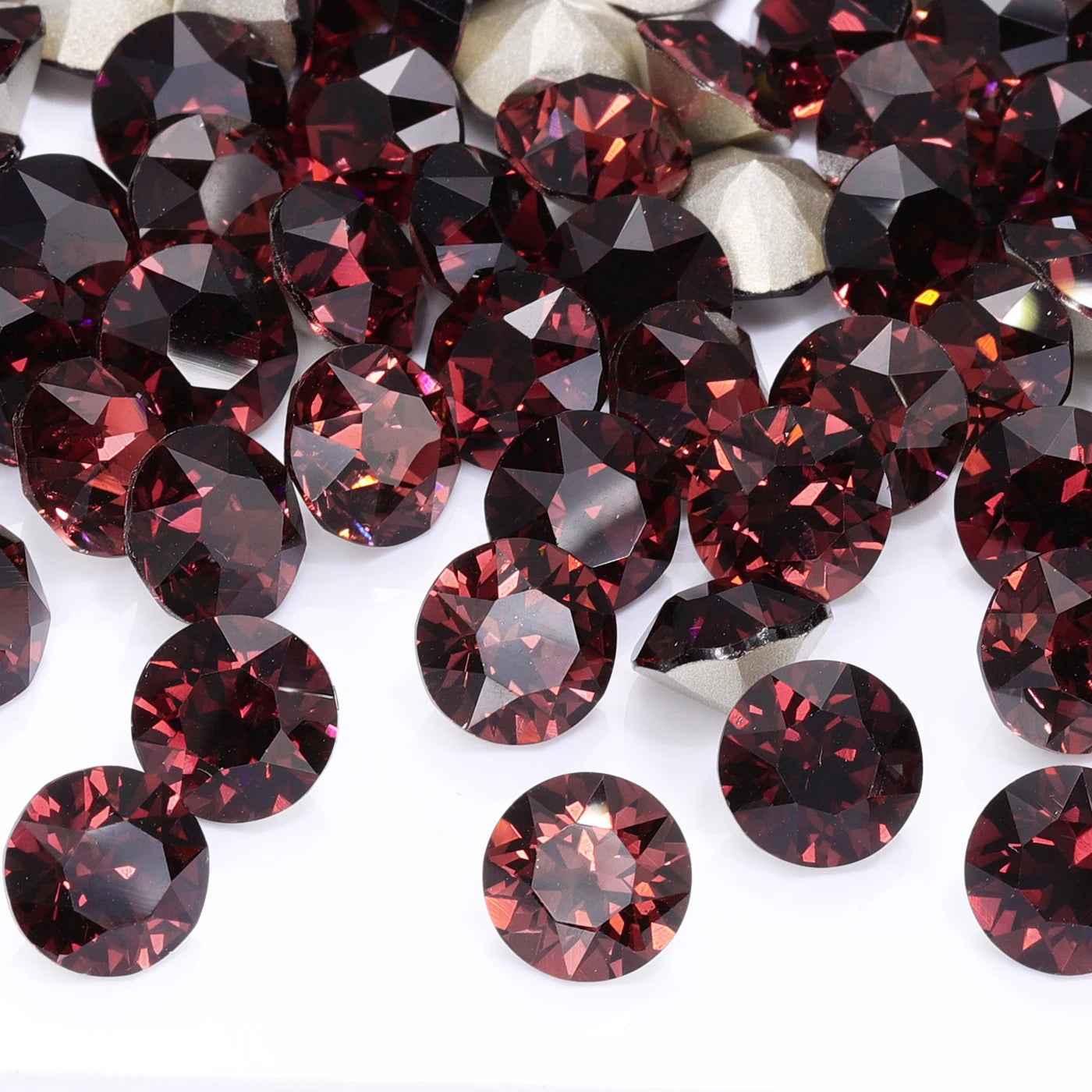 QIYI High Quality Factory Wholesale 200+ Colors Trendy Shimmer Luxury K9 XIRIUS Chaton Pointback Rhinestone for Decoration Cloth