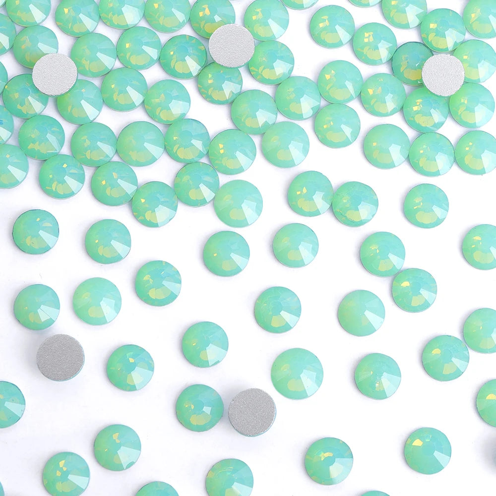 2024 New Design Wholesale Green Colors 30 Kinds Green Rhinestone Rhinestone Non Hotfix Flat Back Crystal Glass  for GYM Clothing