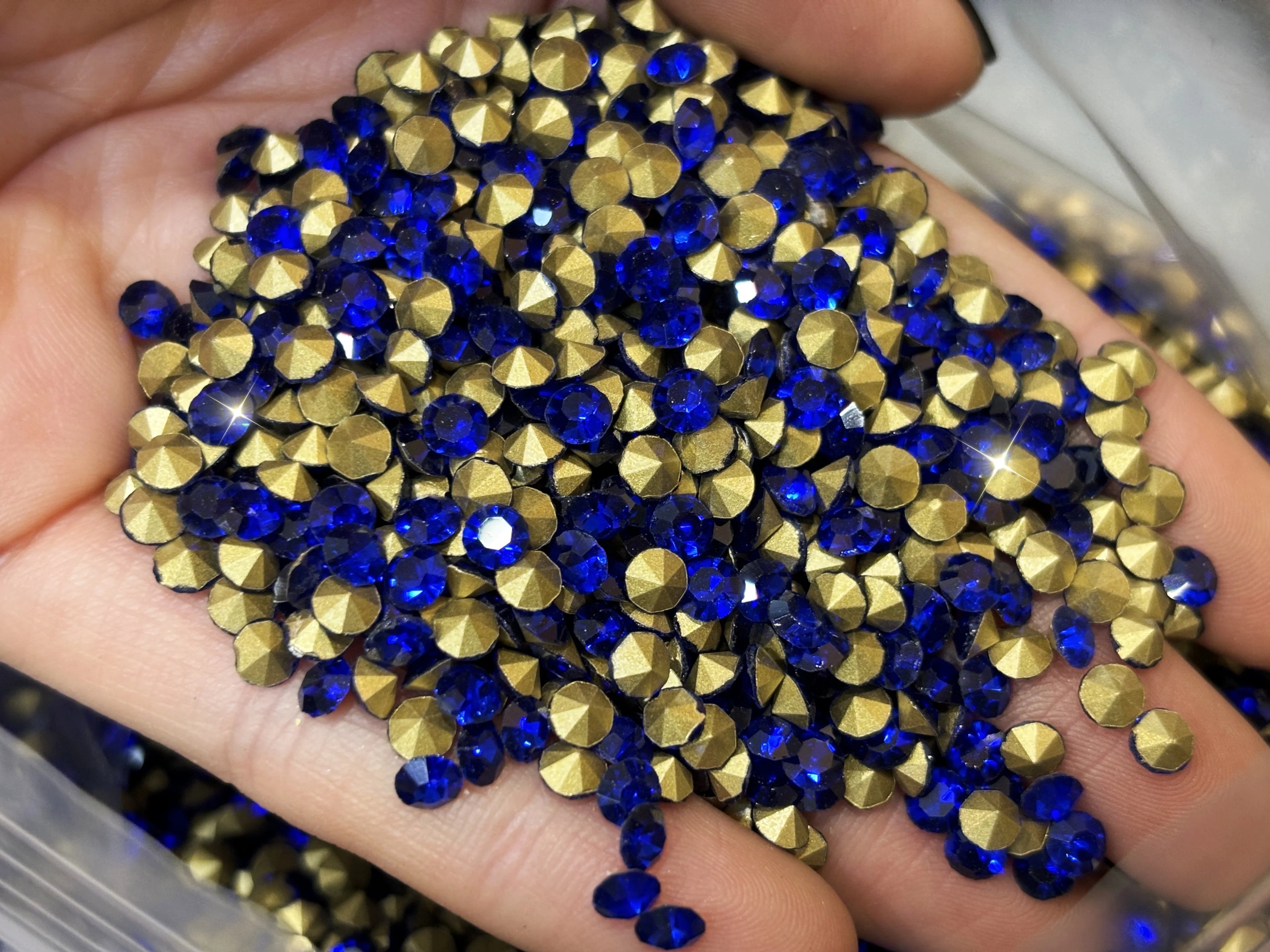 Wholesale SS4-SS28 Diamond Crystal Rhinestone Nail Art DIY Jewelry Accessories Point-back Glass Chaton Rhinestone
