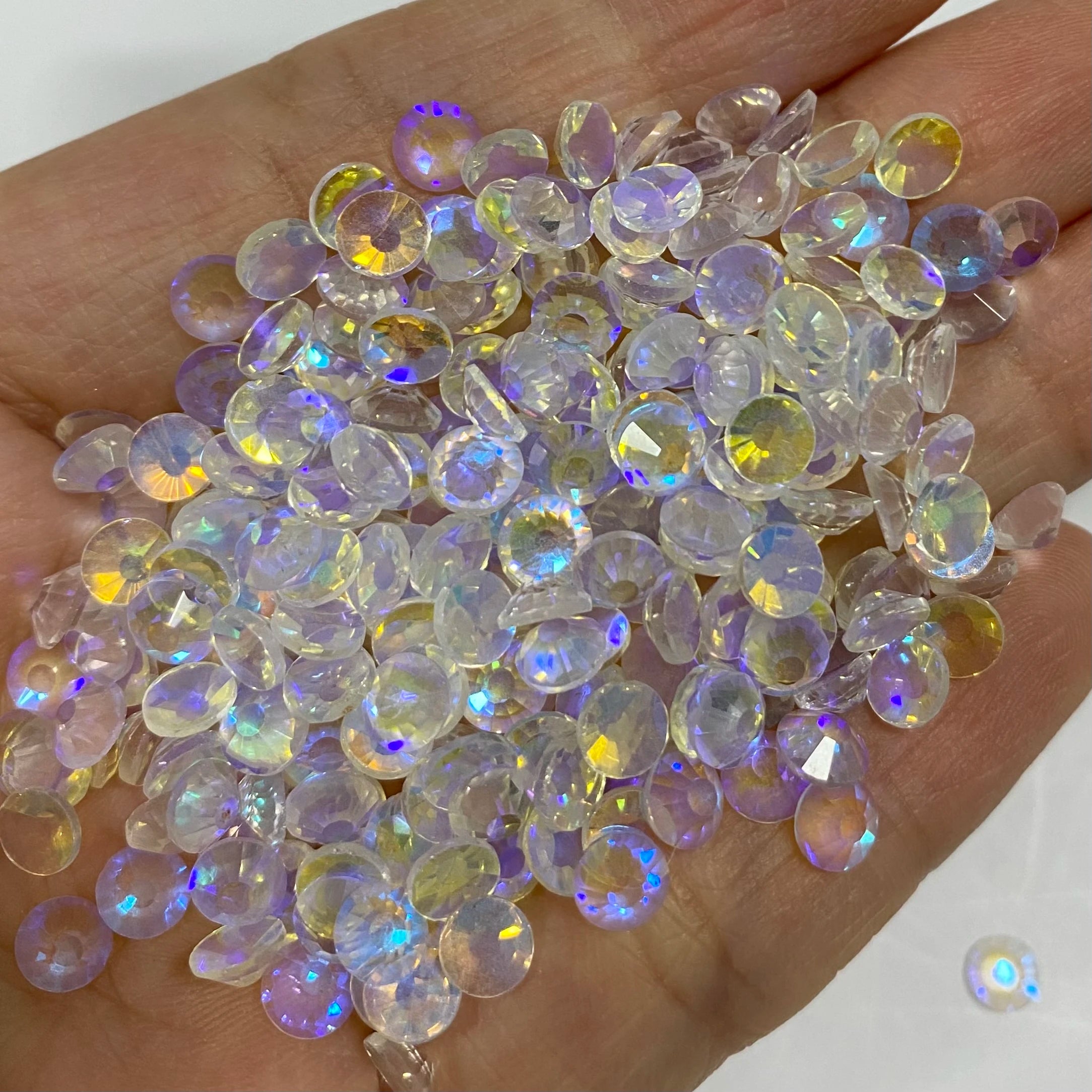 Wholesale Customize 1440pcs Stone Crystal Rhinestones Flatback Nail Charms Diamond Glass Rhinestones Flat Back for Jewelry