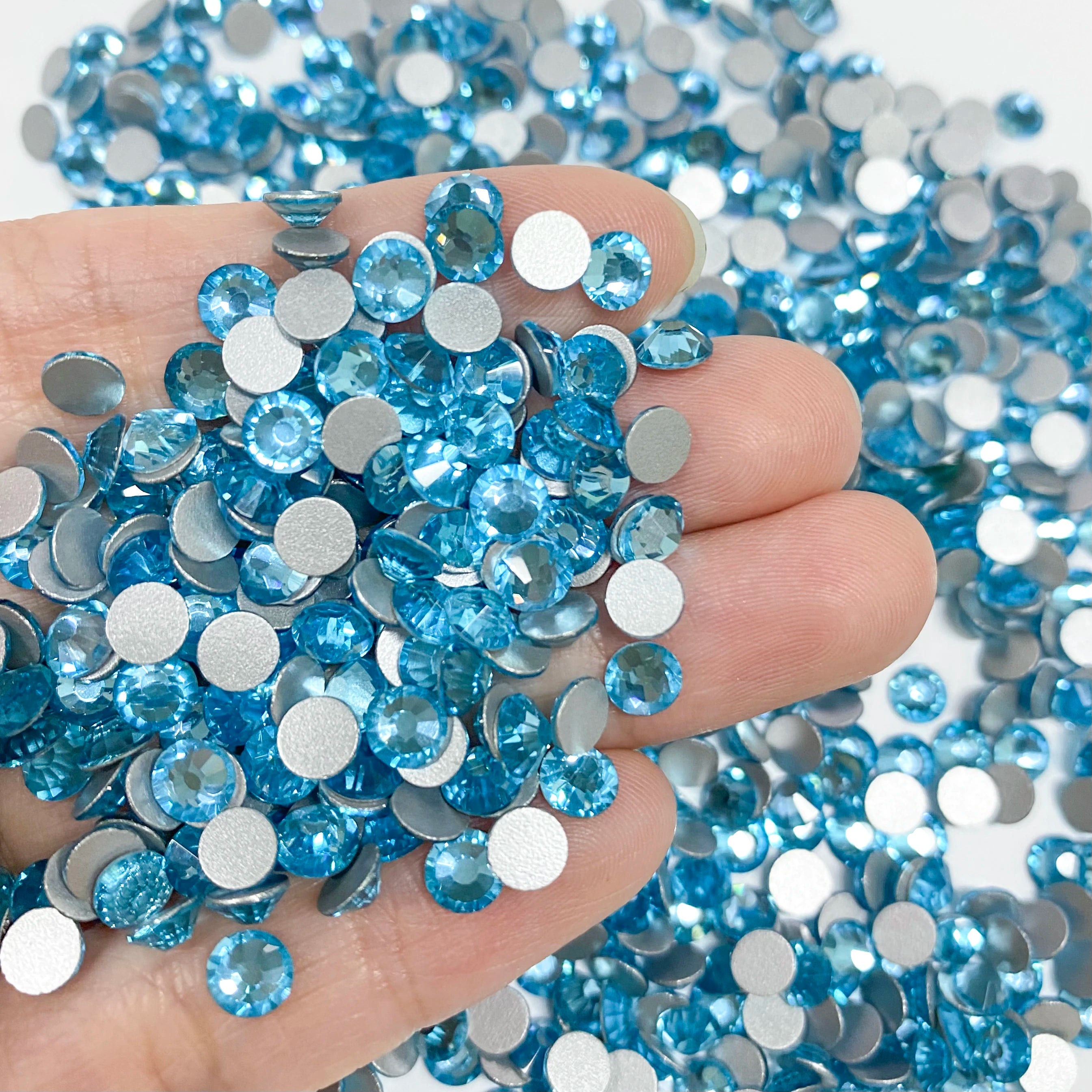 Wholesale High Quality Non Hotfix Rhinestone Diamond Strass Flatback Glass Crystal Rhinestones Bulk for Cloth DIY Crafts