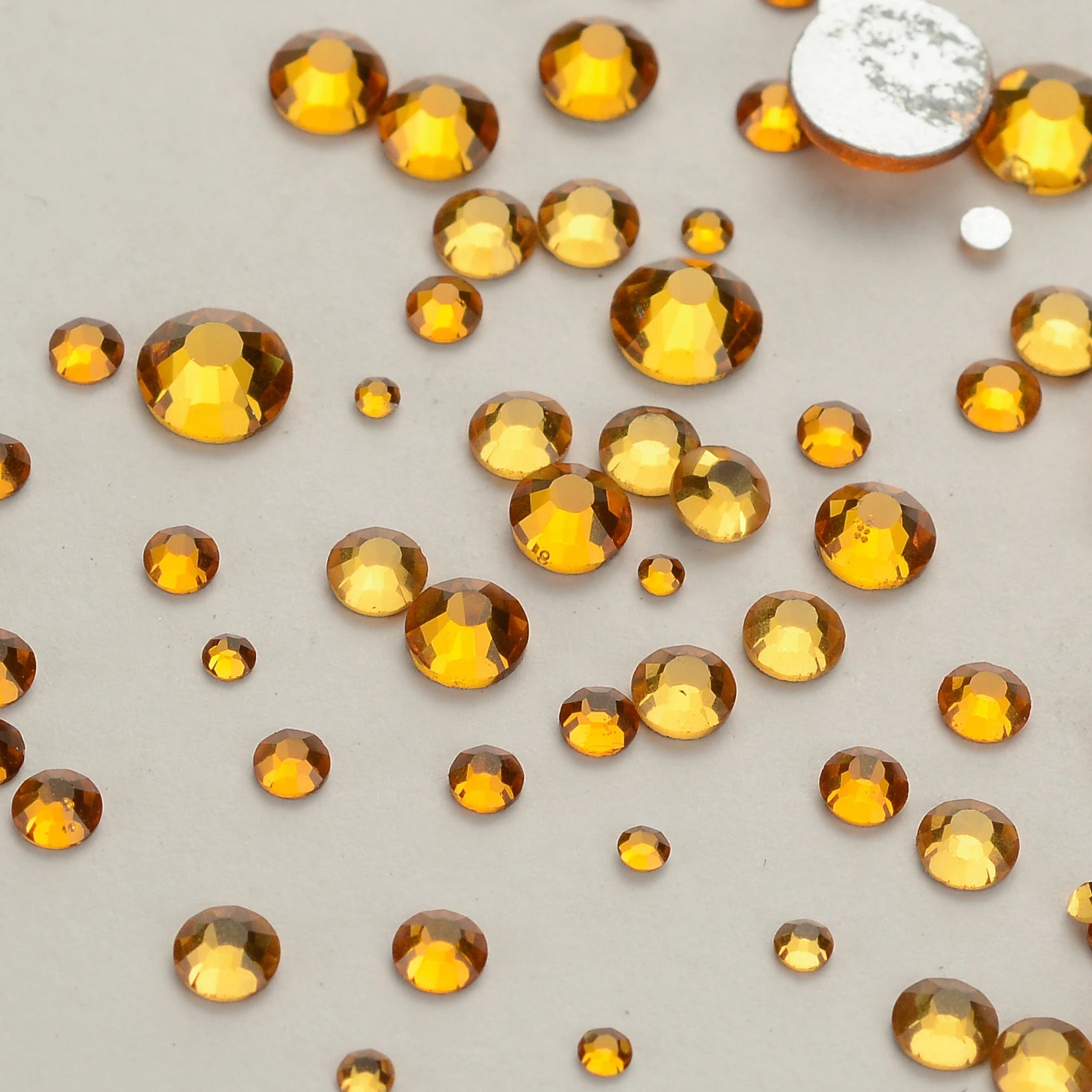 Wholesale Rhinestones Multi Sizes Colorful Non Hotfix Rhinestone Flat Back Nail Rhinestones for DIY Crafts