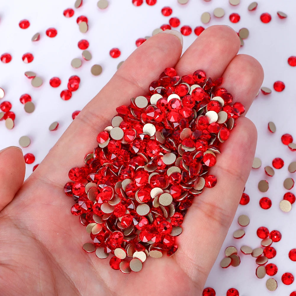 Wholesale 16 Cut Facets Nail Rhinestones Bulk Bling Glitter 2088 Crystal Non-Hotfix Flat Back Glass in Christmas Colors