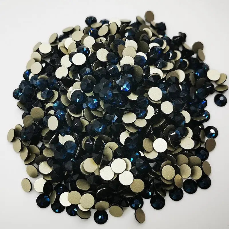 Wholesale Factory 100% Good Feedback Glass Stone 16 Cut Cold Fixation Non Hot Fix Crystal Rhinestone for Women Bikini