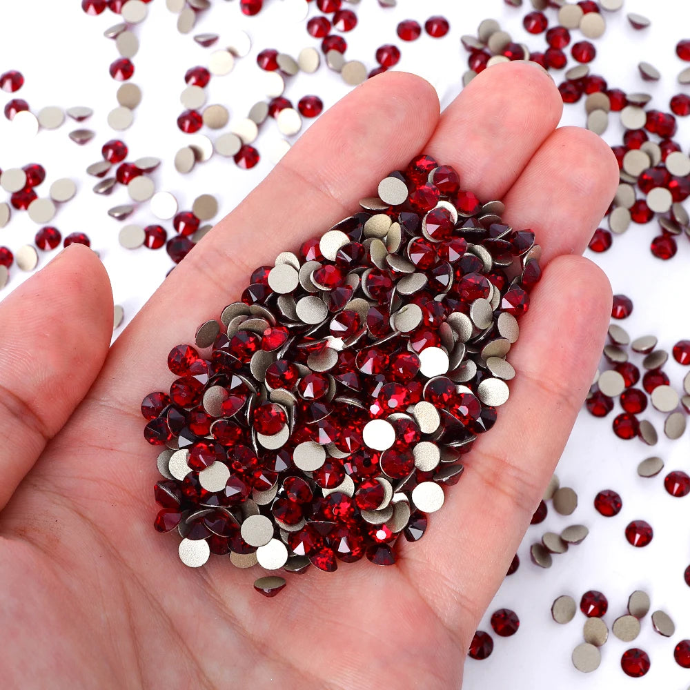 Wholesale 16 Cut Facets Nail Rhinestones Bulk Bling Glitter 2088 Crystal Non-Hotfix Flat Back Glass in Christmas Colors