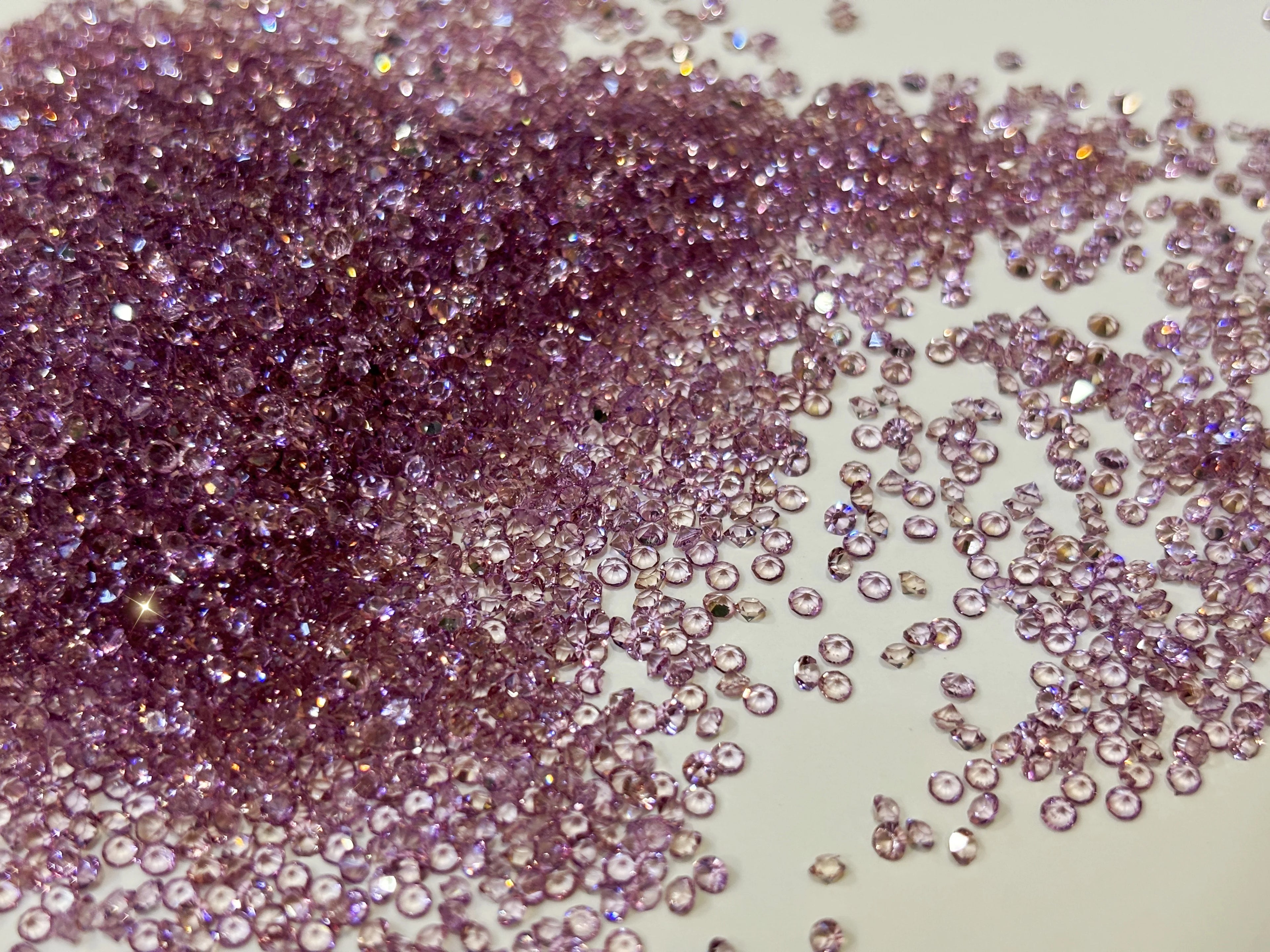 Custom Hot Round Clear Resin Crystal Rhinestones Loose Rhinestones for Nail Art Bags Crafts Pointback Rhinestone