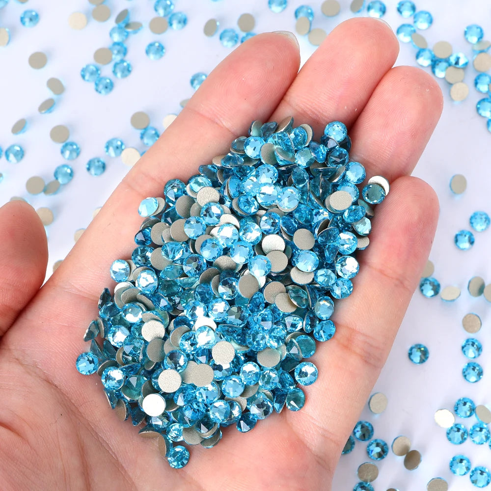Wholesale 16 Cut Facets Nail Rhinestones Bulk Bling Glitter 2088 Crystal Non-Hotfix Flat Back Glass in Christmas Colors