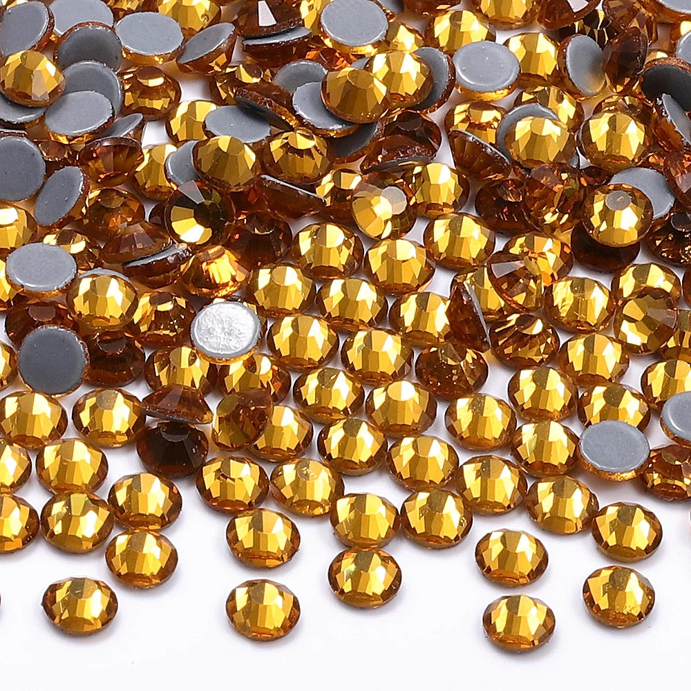 Wholesale Factory Price Qiyi Brand Top Grade 12 Facets Flat Back Hotfix Glass Crystal Rhinestone Delicate Clothing Accessories