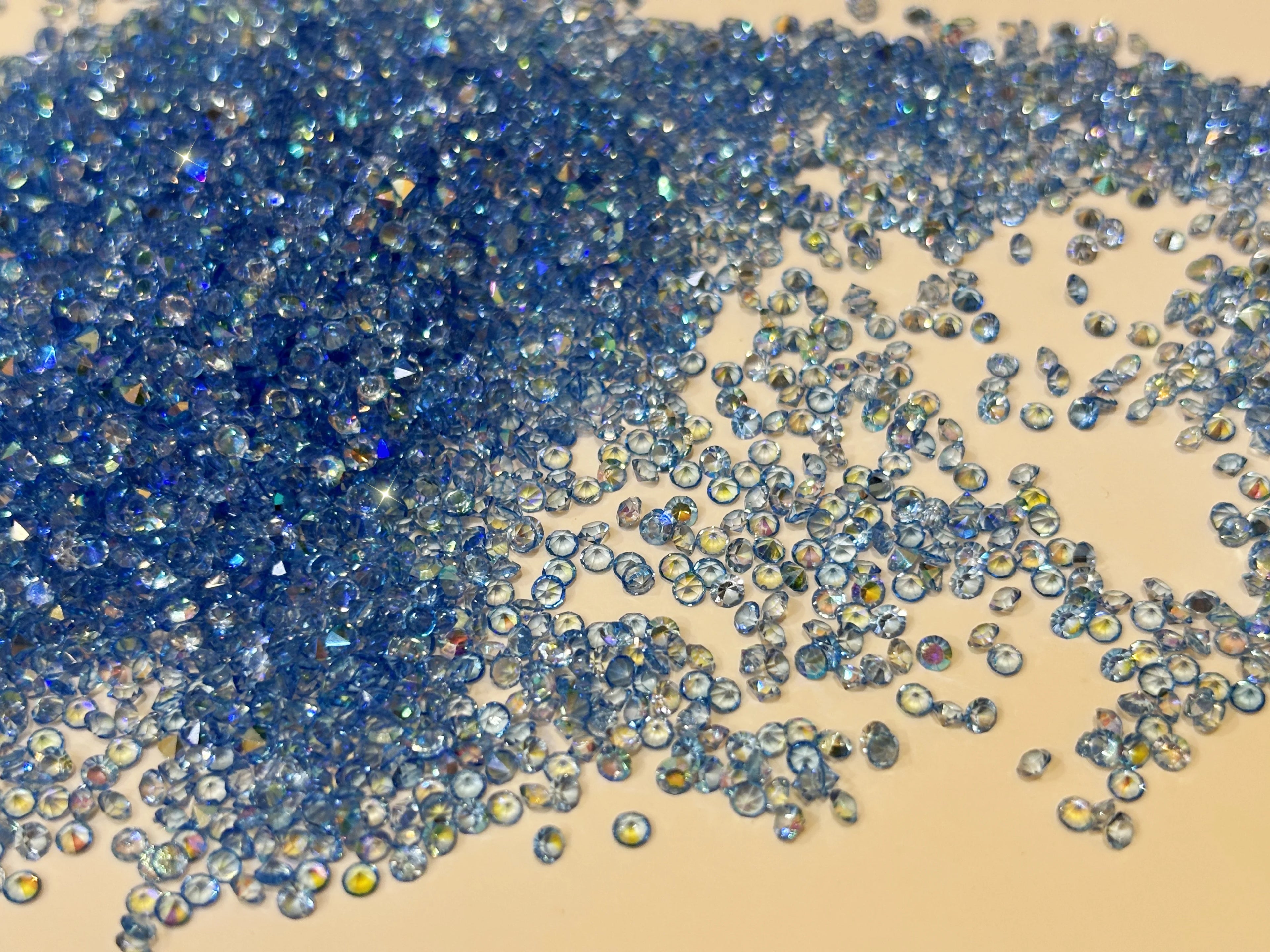 Custom Hot Round Clear Resin Crystal Rhinestones Loose Rhinestones for Nail Art Bags Crafts Pointback Rhinestone