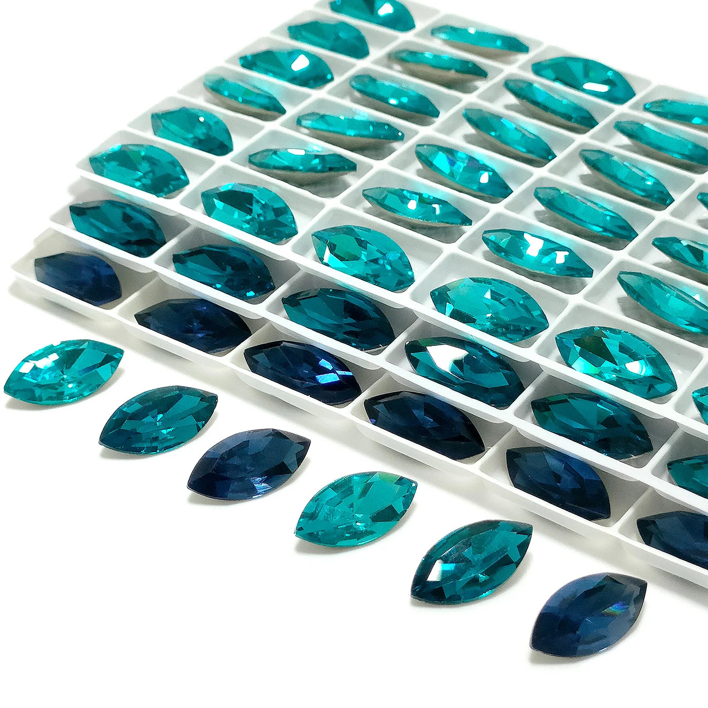 Factory Direct Wholesale Trendy Design Minimalist Versatile Popular Decoration Eco-friendly Materials K9 Glass Point Rhinestone