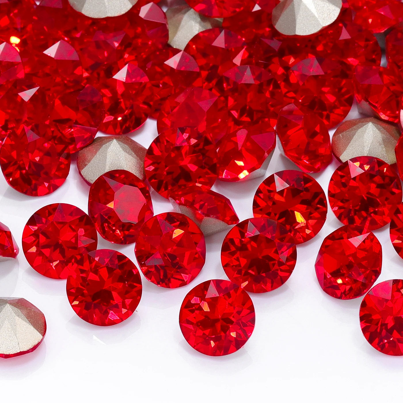 QIYI High Quality Factory Wholesale 200+ Colors Trendy Shimmer Luxury K9 XIRIUS Chaton Pointback Rhinestone for Decoration Cloth