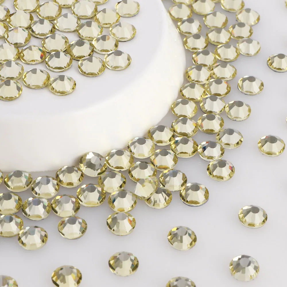 Wholesale Factory Price Flat Back Rhinestone Round Glass Rhinestones Hotfix Crystal Stone Delicate for Clothing Accessories