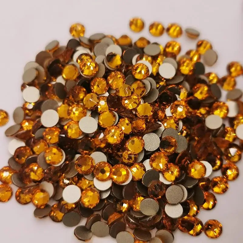 Wholesale Factory 100% Good Feedback Glass Stone 16 Cut Cold Fixation Non Hot Fix Crystal Rhinestone for Women Bikini