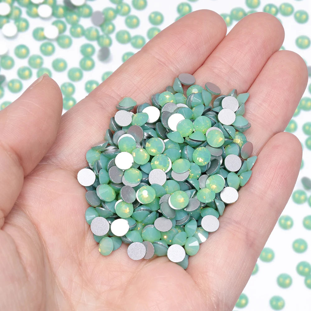 Factory Wholesale SS3-SS20 Rhinestones Colorful Non Hot-Fix Round Glitter Crystal Flatback Rhinestone 3D Nail Art Decorations