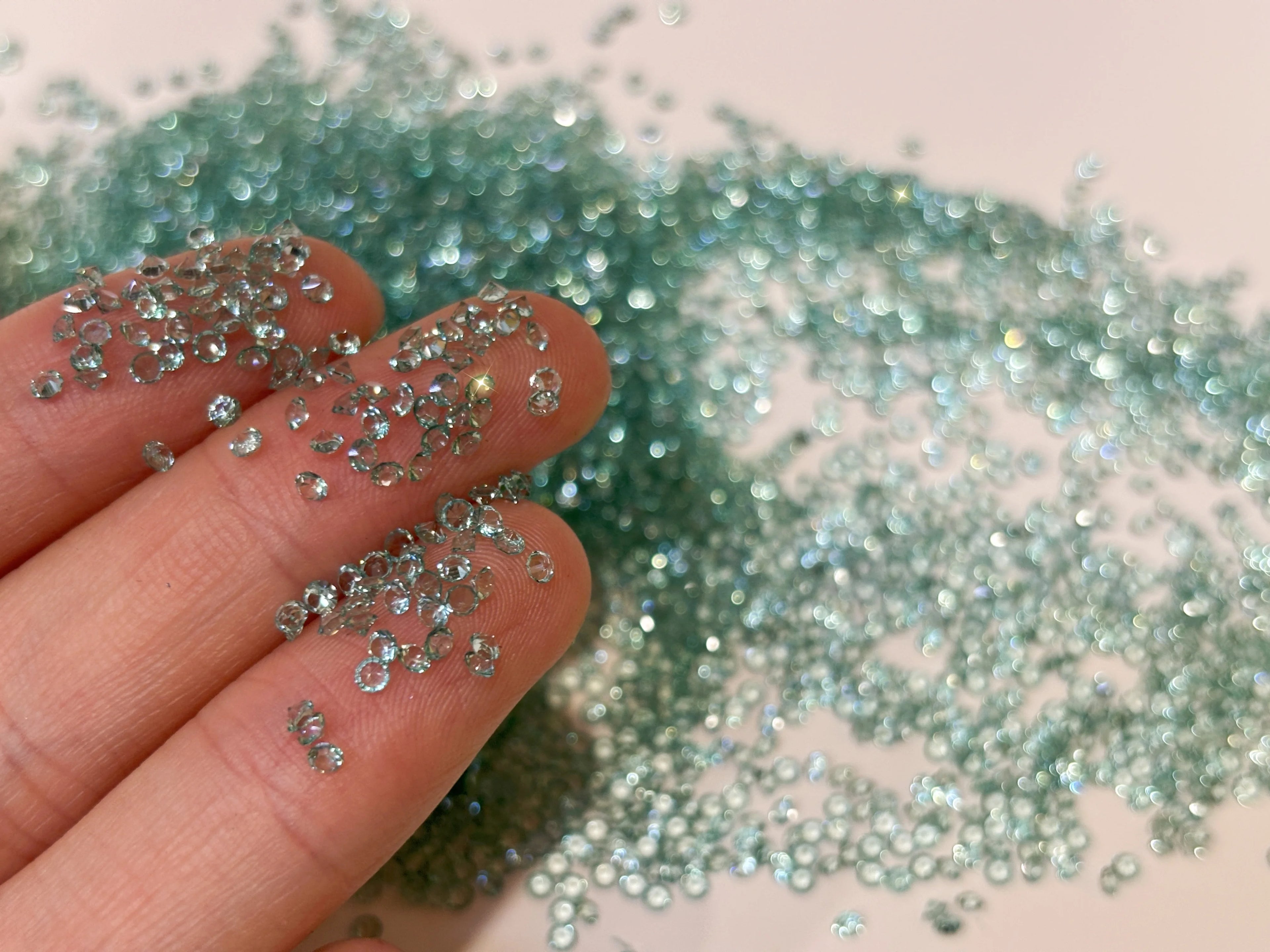 High Quality Bulk Resin Rhinestones Point Back Nail Art Bags Garments Shoe Jewelry Decoration Rhinestone