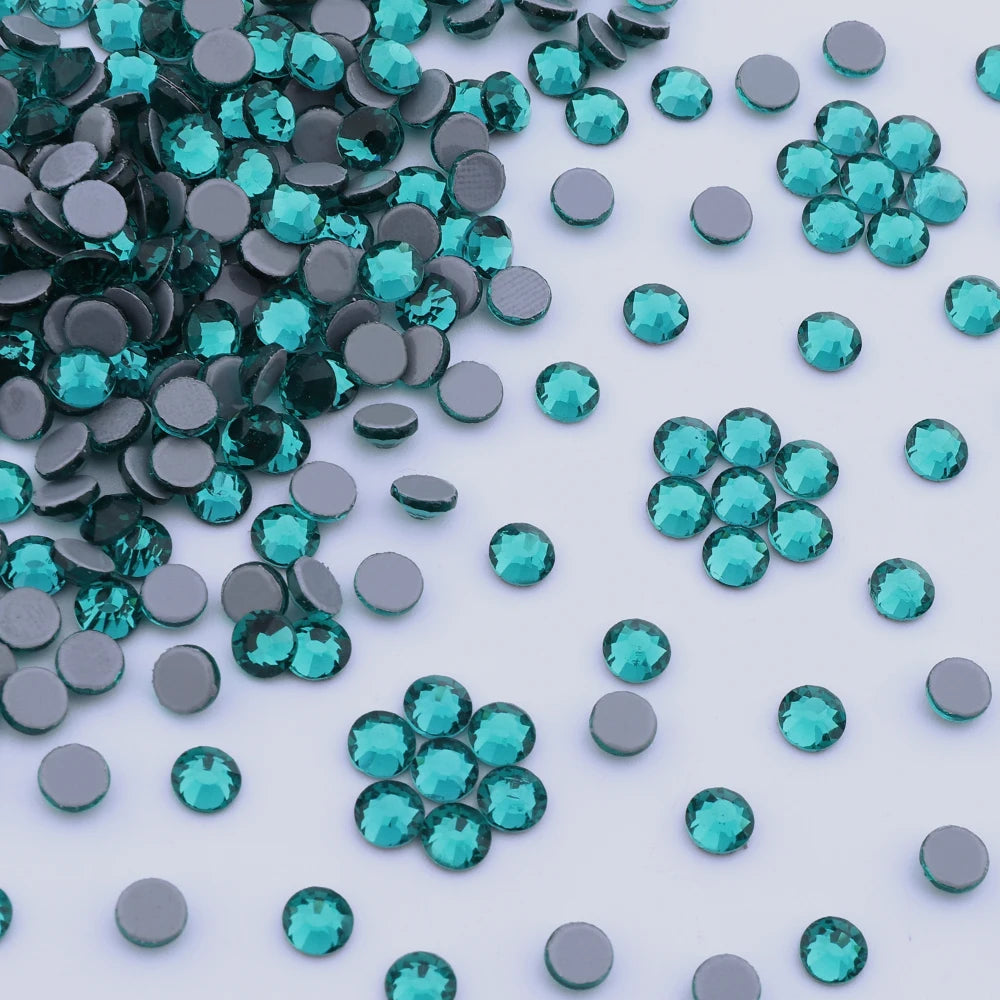 Factory Wholesale Blingbling Flat Back Rhinestones Hot Fix Crystal Glass for Cloth Same Cut Bulk Glass Rhinestones