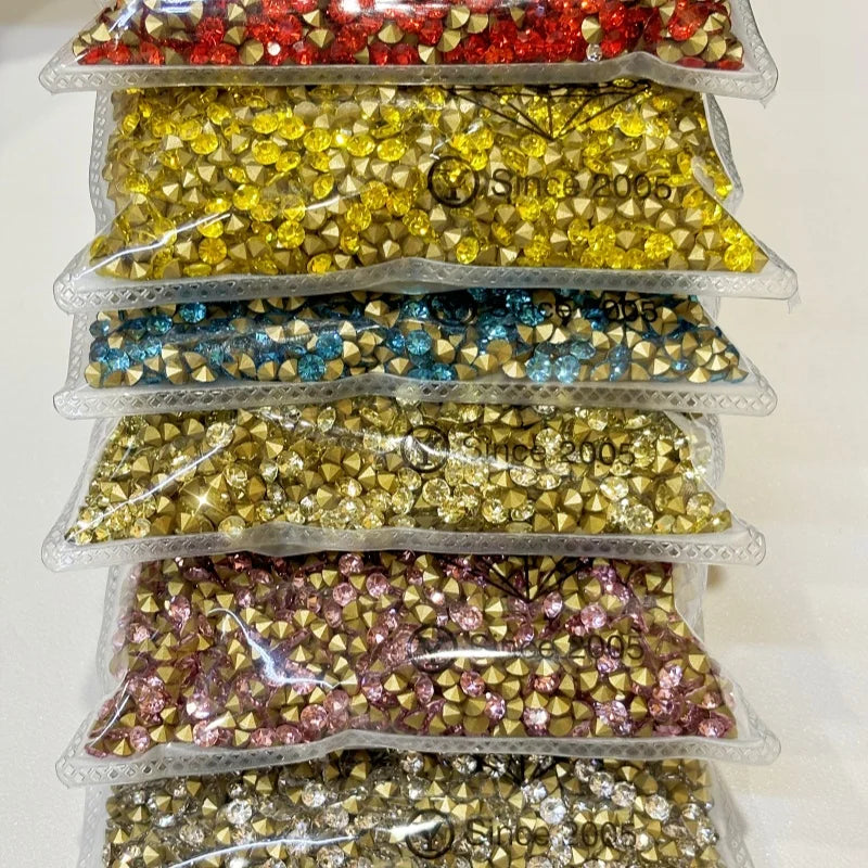 SS6-SS16 Round Glass Crystal Loose Rhinestones in Bulk for Bags and Clothing Decoration Rhinestone