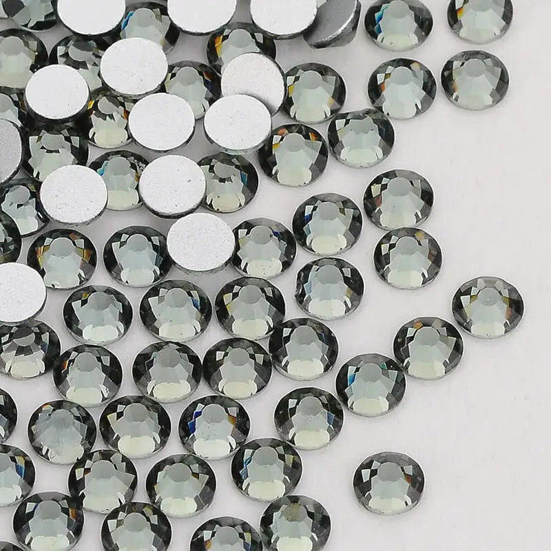 Wholesale Rhinestones Blingbling 100 Colors 12 Sizes Strass Flatback Glass Crystal Rhinestones for Cloth DIY Crafts