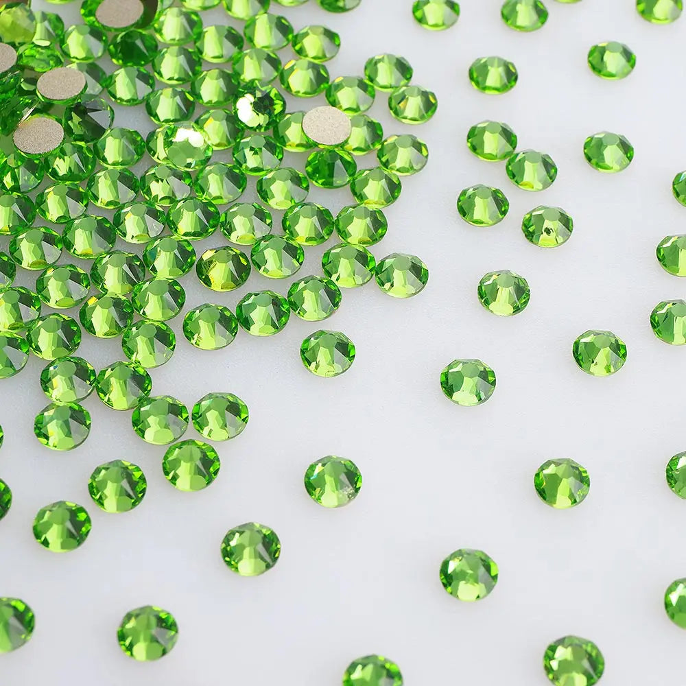 Sparkling Nail Art 2088 16 Cut 8 Big 8 Small Facets Glass Non Hot Fix Rhinestone for Rhinestone Shoes Sneaker