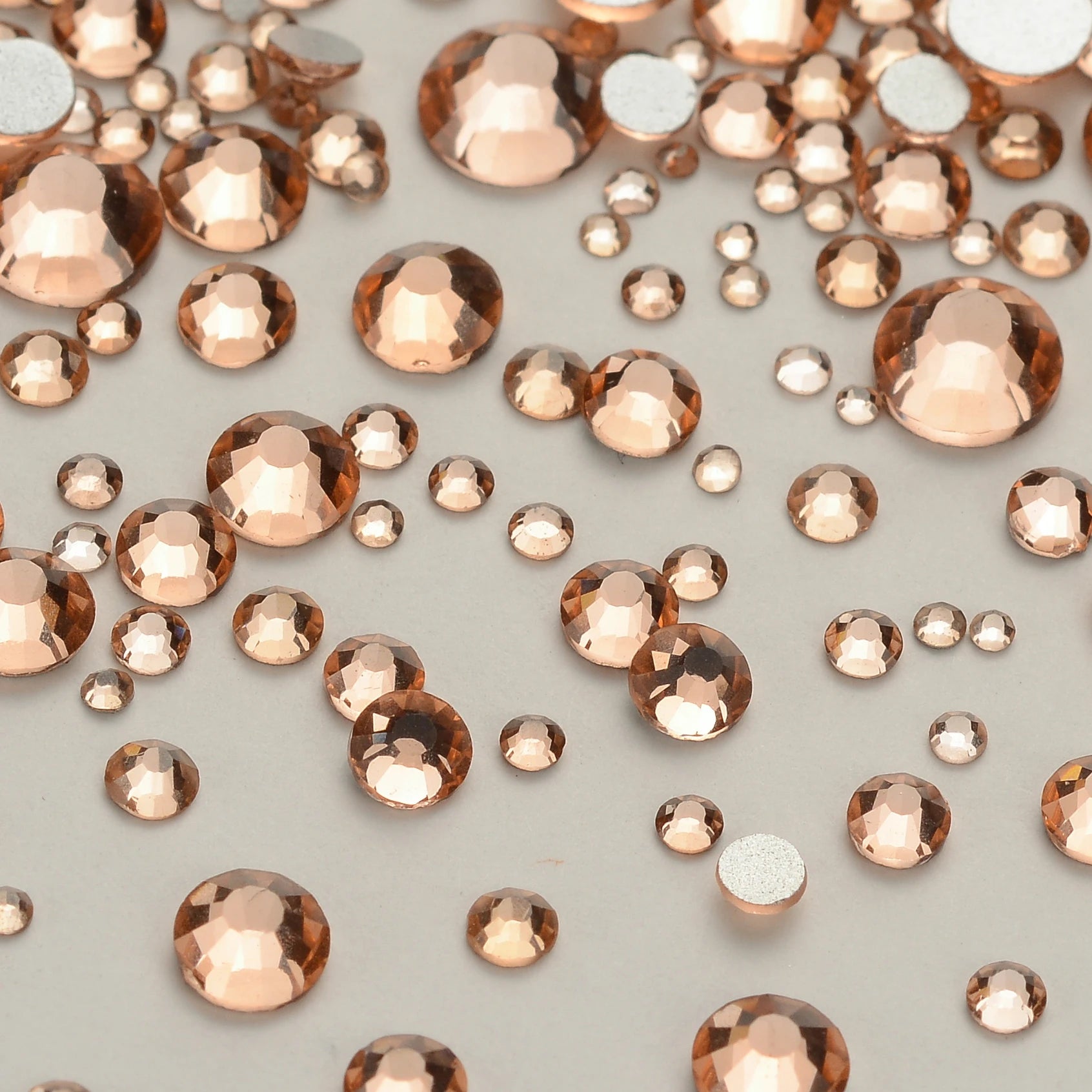 QIYI Rhinestone Mix Sizes Gems Charms Nail Art Rhinestones for Designs Flat Back Crystal High Quality Wholesale 3D Glass Silver