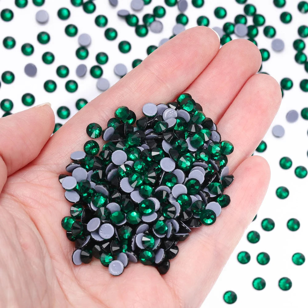 Wholesale Factory Price Flat Back Hotfix Glass Crystal Rhinestone Round Hotfix Crystal Stone Delicate for Clothing Accessories