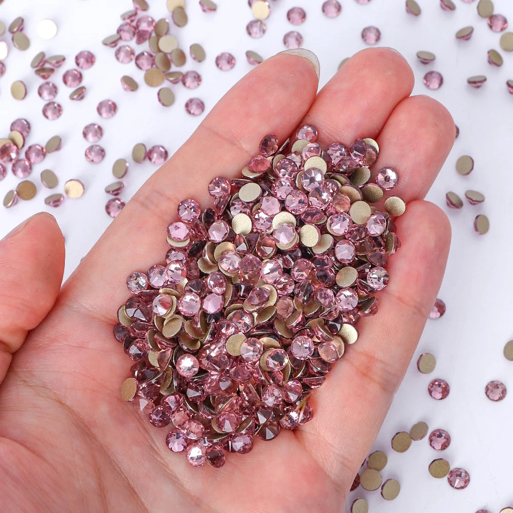 Wholesale 16 Cut Facets Nail Rhinestones Bulk Bling Glitter 2088 Crystal Non-Hotfix Flat Back Glass in Christmas Colors