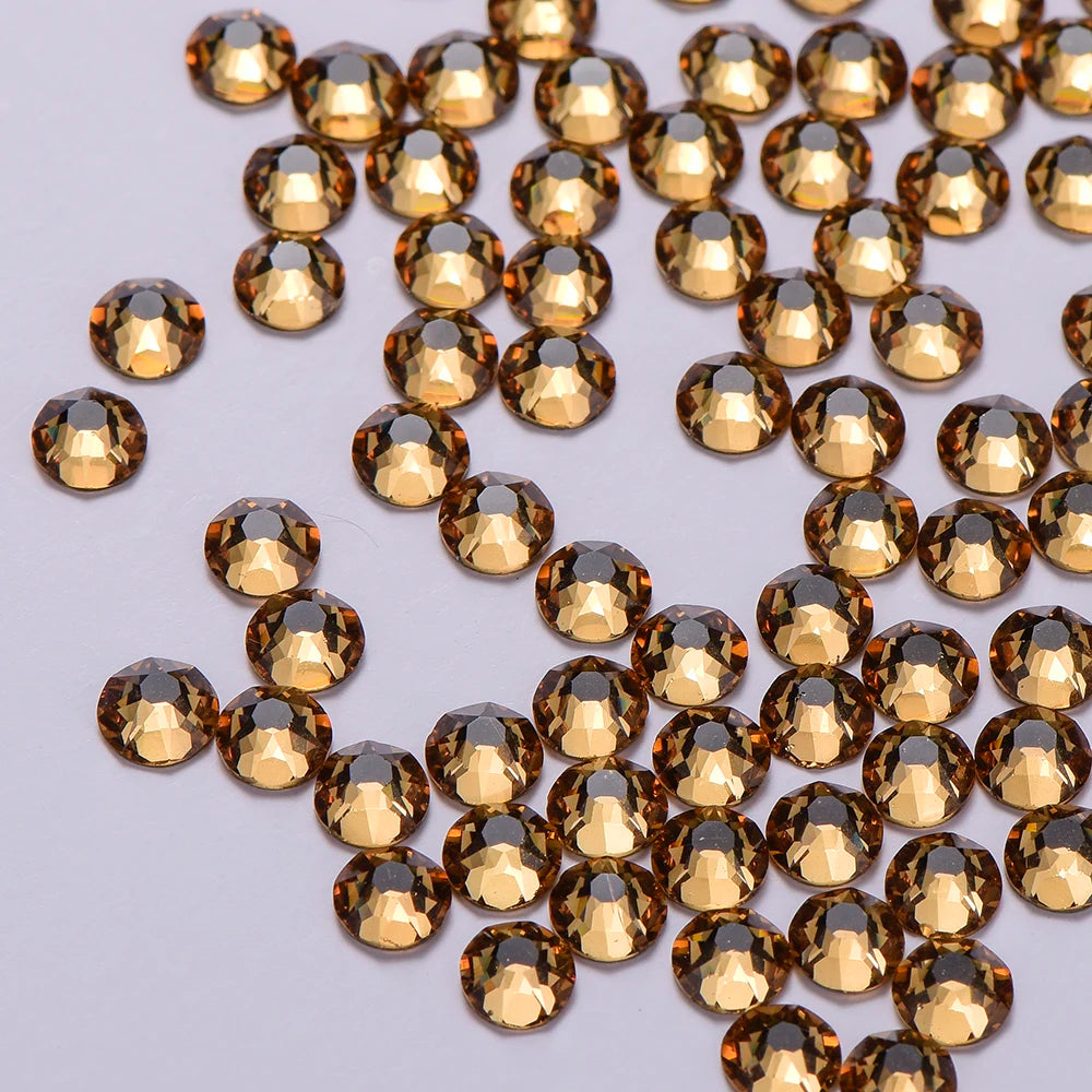 Wholesale Factory 100% Good Feedback Glass Stone 16 Cut Cold Fixation Non Hot Fix Crystal Rhinestone for Women Bikini