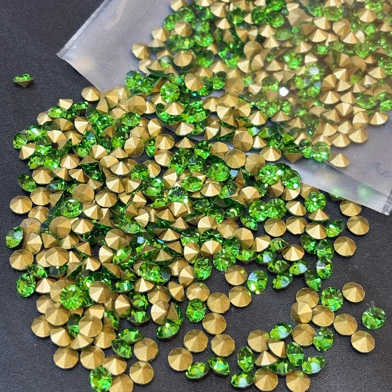 SS28 Round Glass Crystal Loose Rhinestones in Bulk for Bags and Clothing Decoration Rhinestone