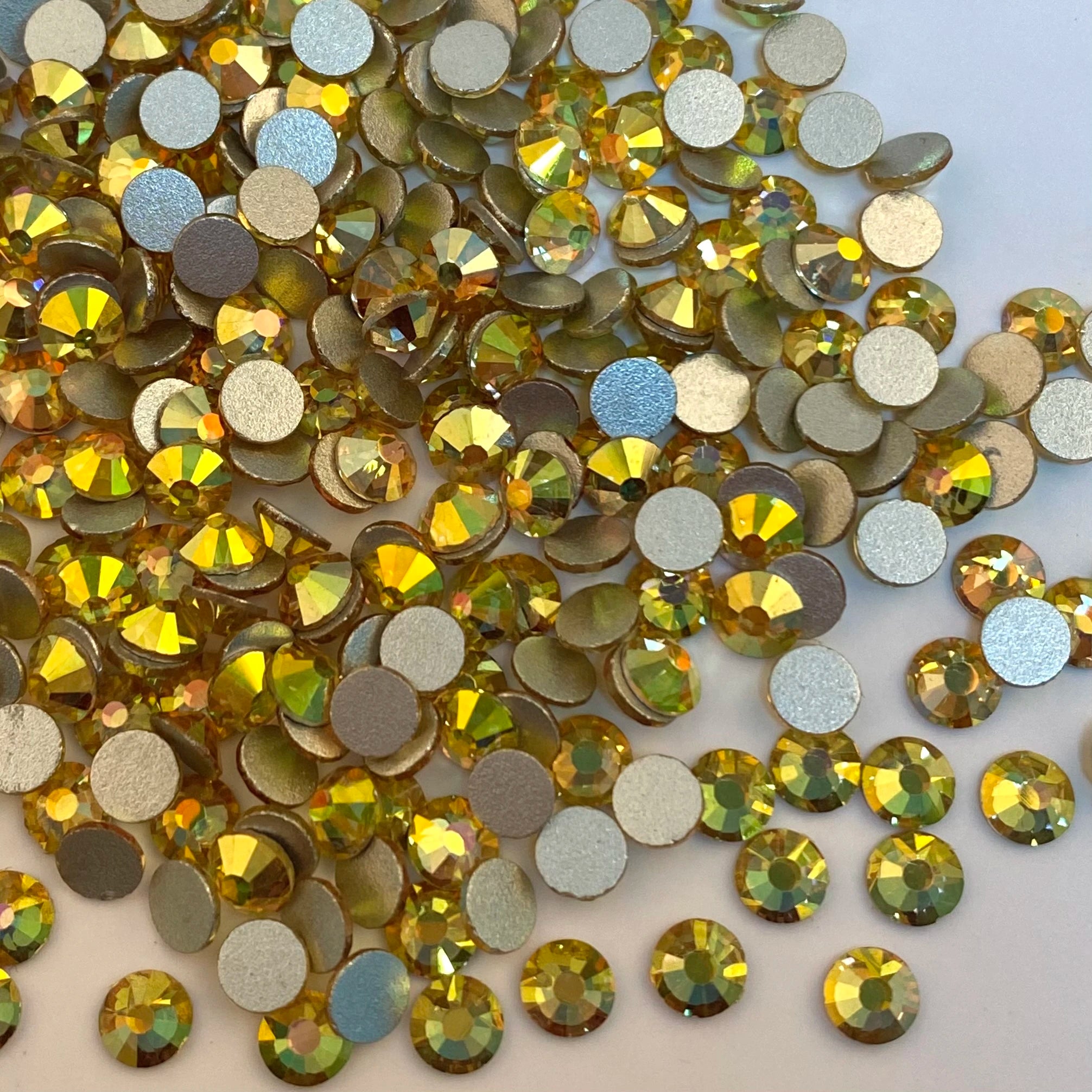 Top Selling Aurora Borealis Sliver Base Flat Back Rhinestones Bulk Glitter Nail Art Rhinestone Charms for Jewelry Making
