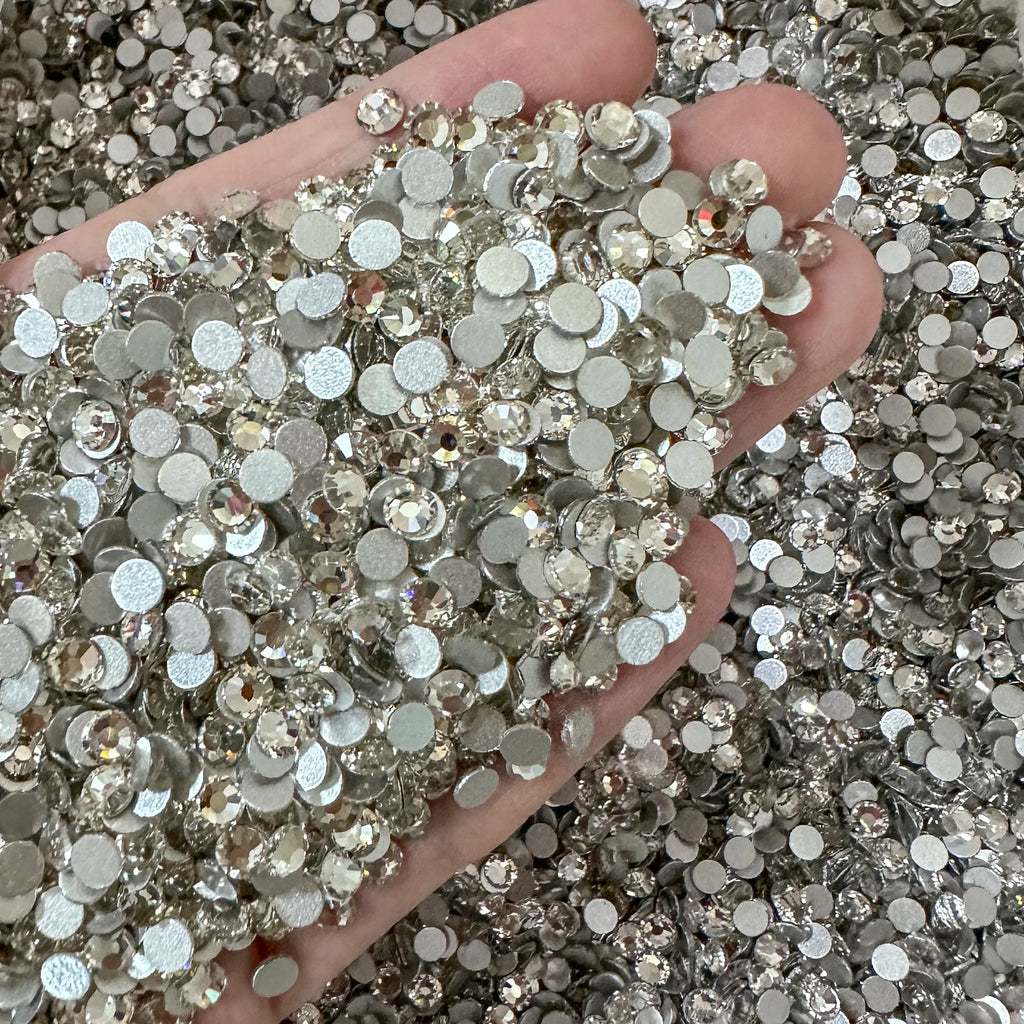 Wholesale High Quality Non Hotfix Rhinestone Diamond Strass Flatback Glass Crystal Rhinestones Bulk for Cloth DIY Crafts