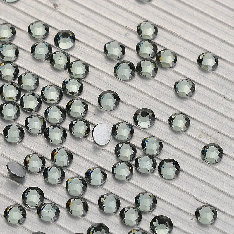 Wholesale Rhinestones Blingbling 100 Colors 12 Sizes Strass Flatback Glass Crystal Rhinestones for Cloth DIY Crafts