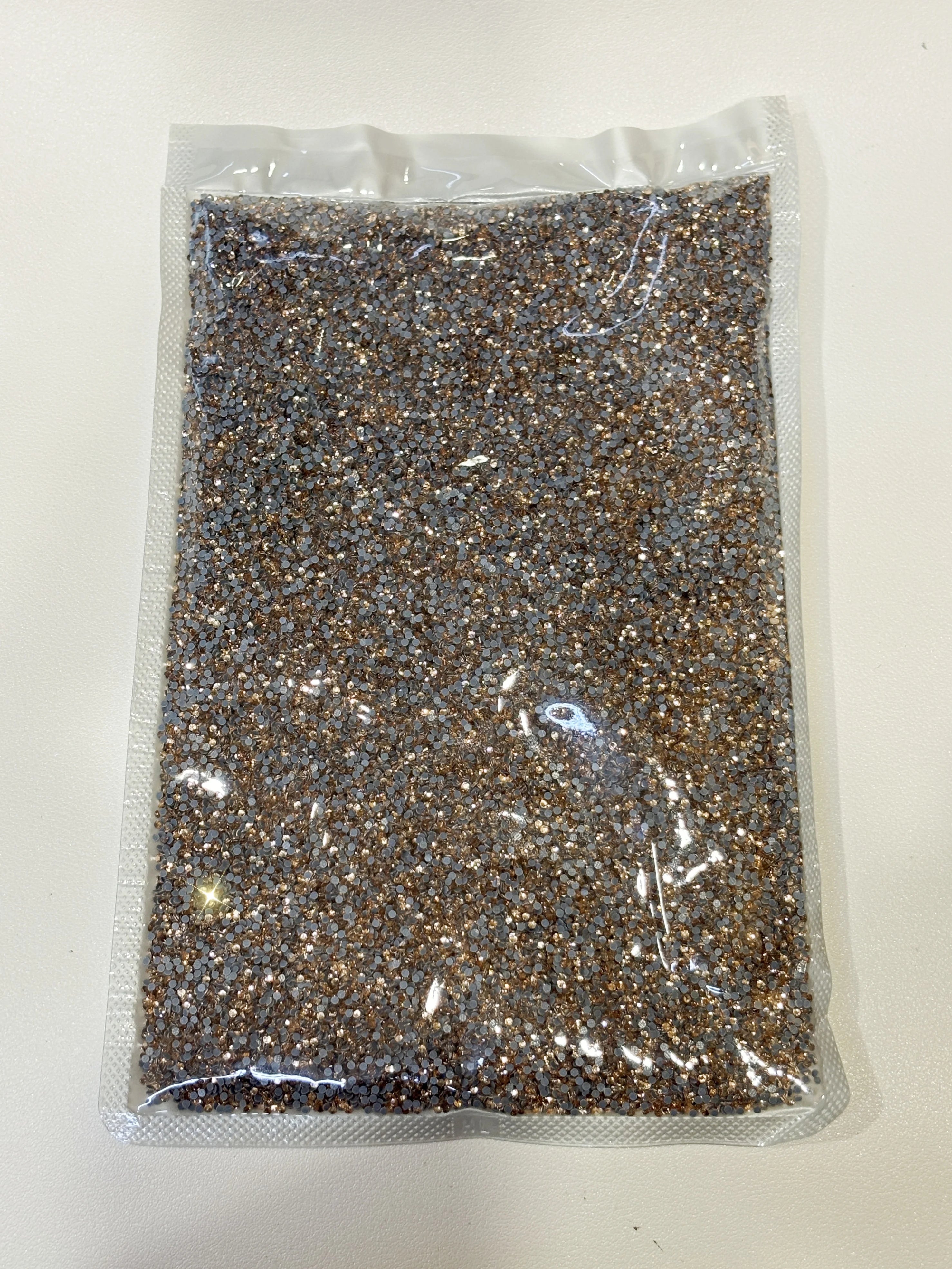 Hot Fix Flatback Round Rhinestones Bulk Glass Crystal Glue-On Technique Garment Accessories Rhinestone