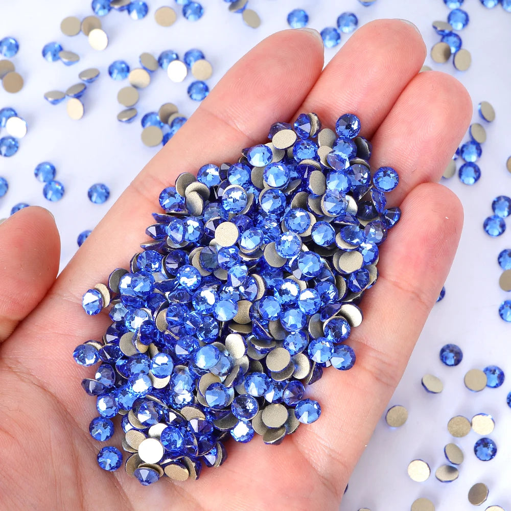 Wholesale 16 Cut Facets Nail Rhinestones Bulk Bling Glitter 2088 Crystal Non-Hotfix Flat Back Glass in Christmas Colors