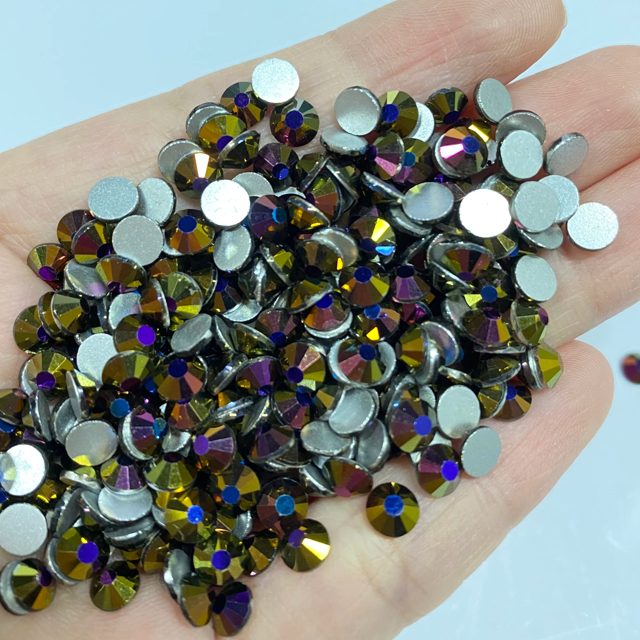 Wholesale Customize 1440pcs Stone Crystal Rhinestones Flatback Nail Charms Diamond Glass Rhinestones Flat Back for Jewelry