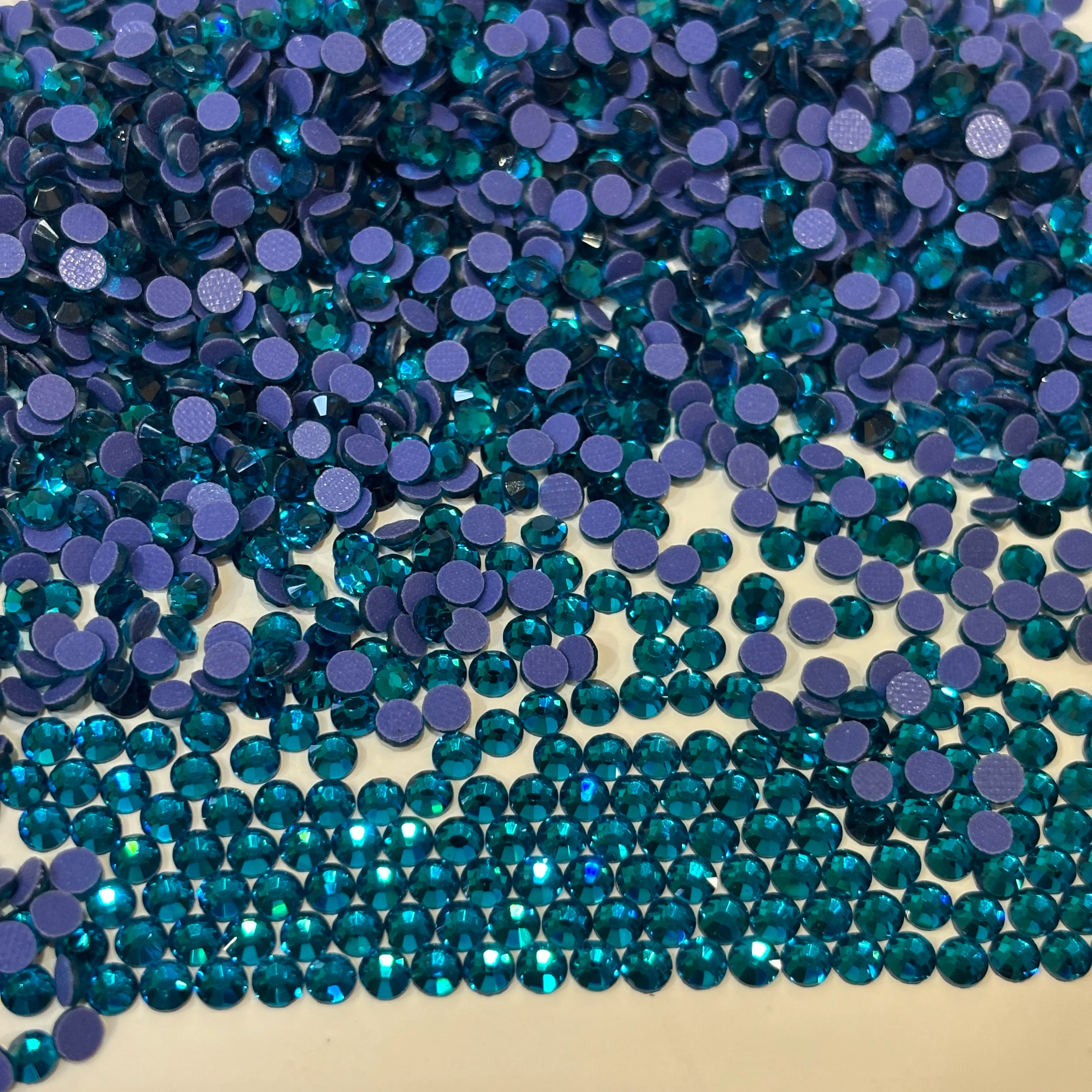 Wholesale Flatback Hot Fix Rhinestone Bags Garments Shoe Jewelry Decoration Glass Rhinestone