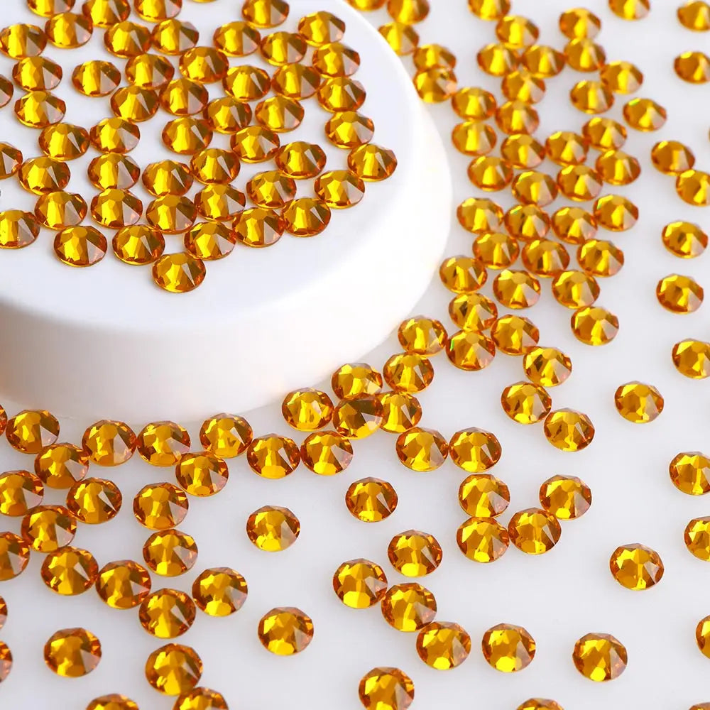 Wholesale Factory 100% Good Feedback Glass Stone 16 Cut Cold Fixation Non Hot Fix Crystal Rhinestone for Women Bikini