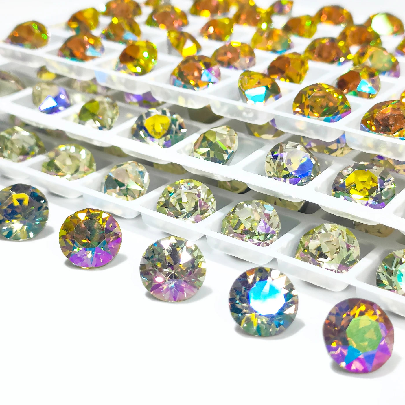 QIYI 2024 New Arrival Factory Wholesale AB Colors Grade AAAAAA Luxury K9 XIRIUS Chaton Pointback Rhinestone for Decoration Cloth