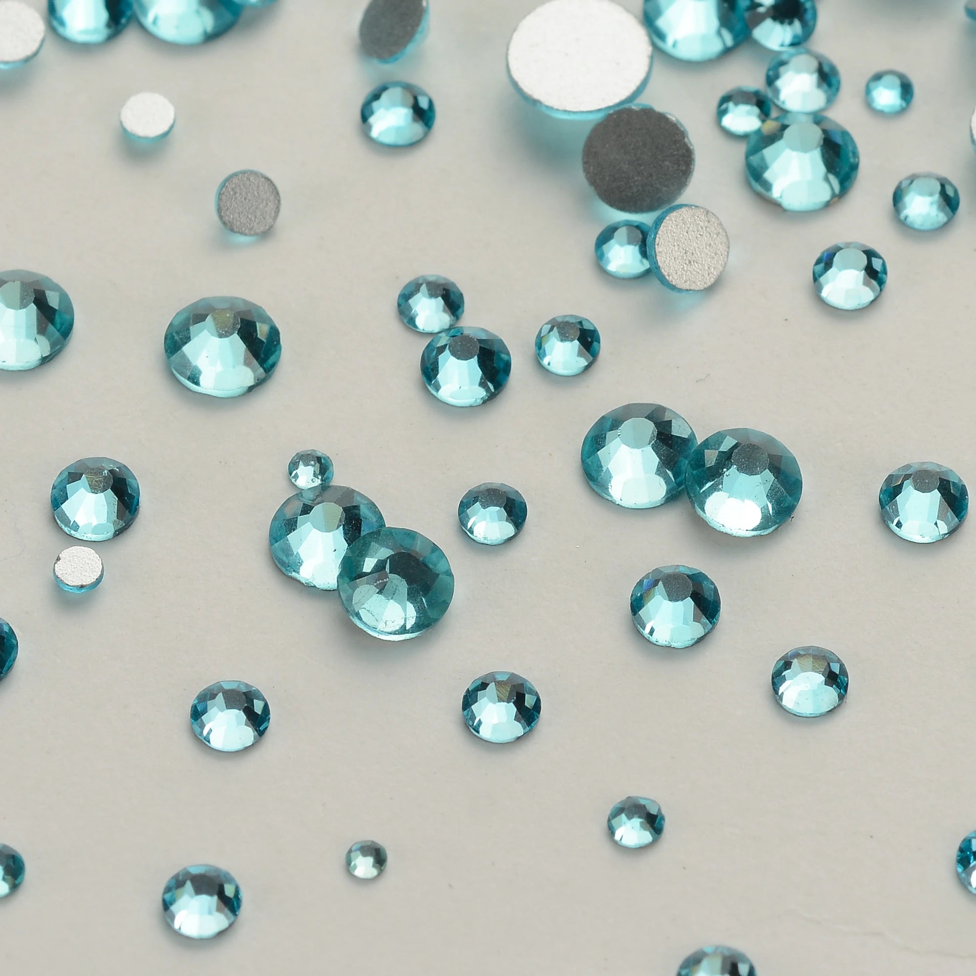 Wholesale Rhinestones Multi Sizes Colorful Non Hotfix Rhinestone Flat Back Nail Rhinestones for DIY Crafts