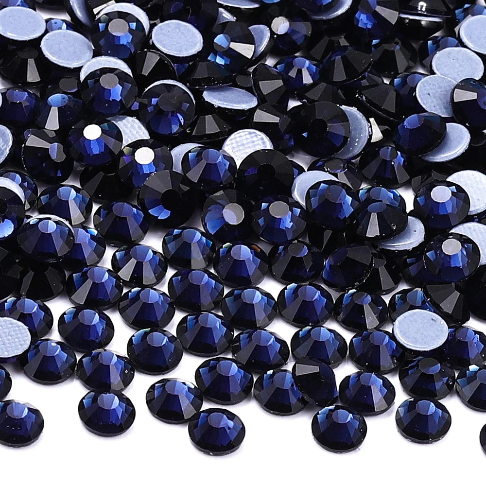 Wholesale Factory Price Qiyi Brand Top Grade 12 Facets Flat Back Hotfix Glass Crystal Rhinestone Delicate Clothing Accessories