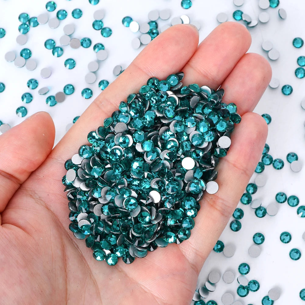 QIYI 2024 Hot Selling High Quality Luxury Fashion Regular Cut Non Hofix Glass Flat Back Rhinestone for Decorate Garment Nail Art