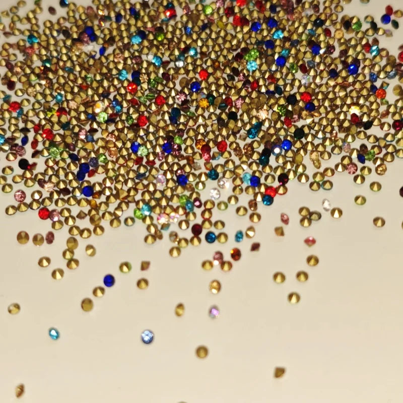 Factory Wholesale 3D Round Sharp Bottom Crystal Diamond Rhinestone Glass Nail Art Rhinestones for Shoes Garments Bags Hats