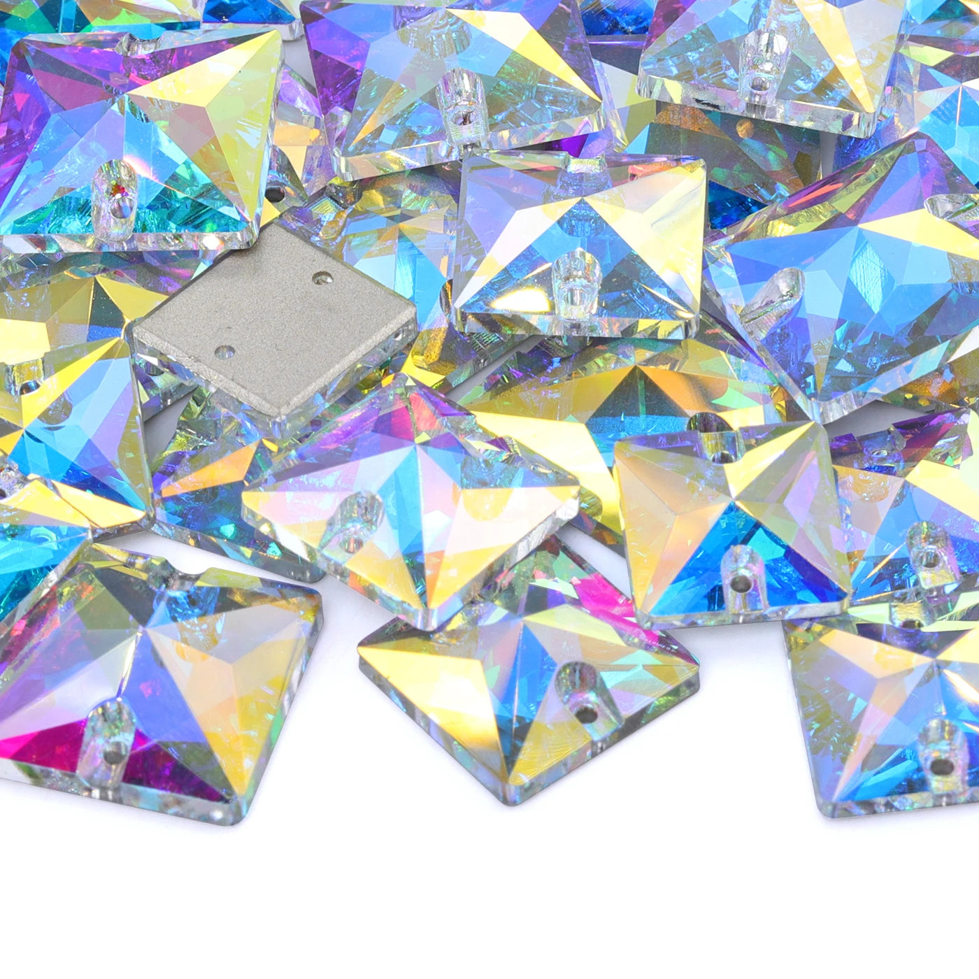 QIYI 3240 High Quality K9 Glass Crystal Rhinestones Glass Beads Triangle Sew-on Crystal Stones for Wedding Dress Bags Shoes
