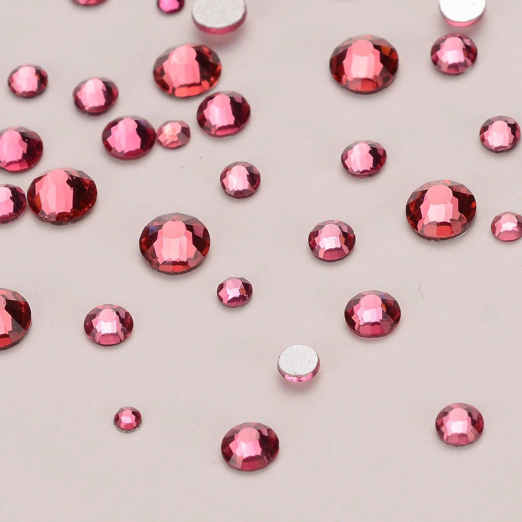 Wholesale Custom Ss4-ss20 Mix Size Rhinestone Non Hotfix Flat Back Rhinestones Bulk Crystal for Nair Art Decoration