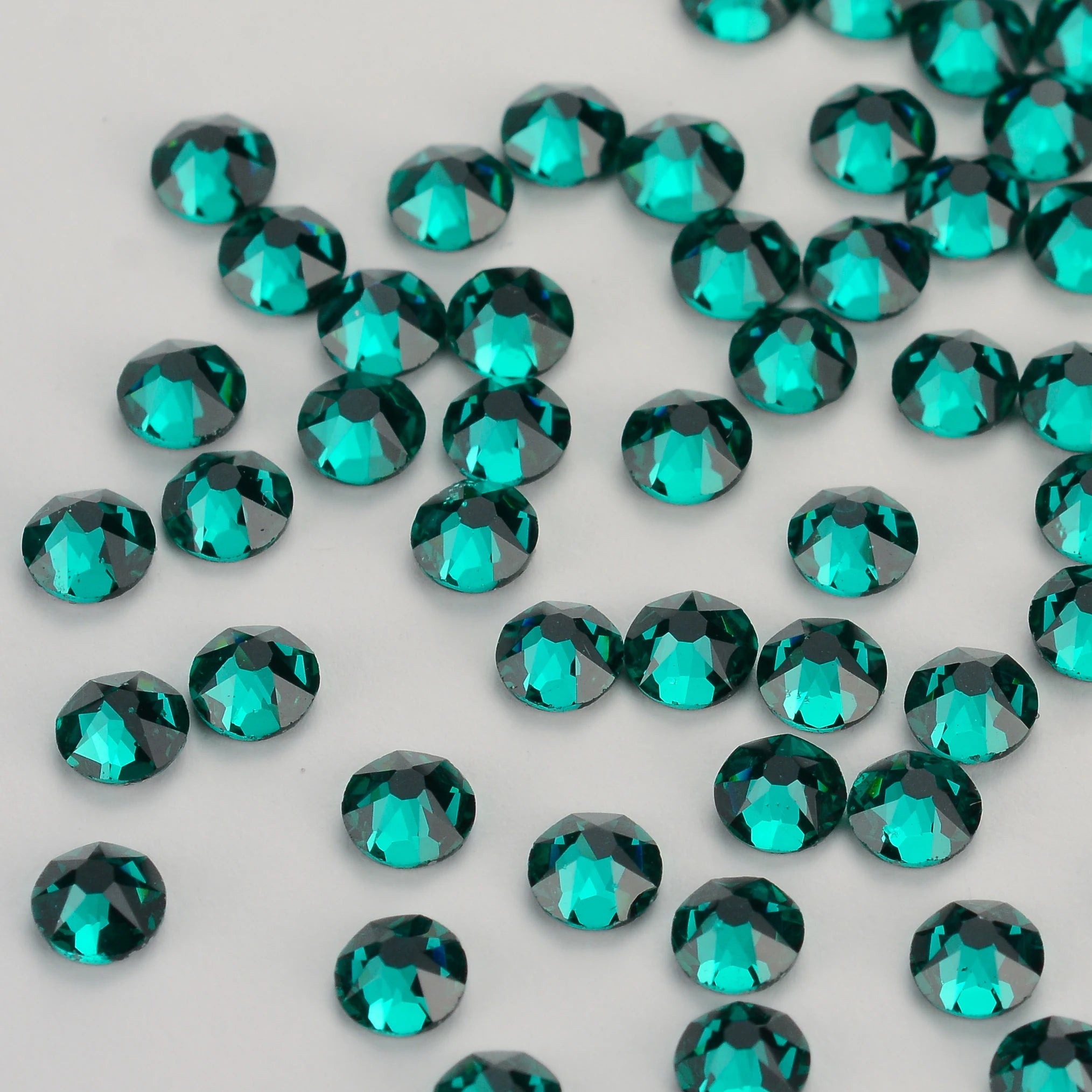 Strass Sewing Fabric Crystal Garment Hotfix Diamond Rhinestone Small Clear Flatback Wholesale 70 Colors AB 8 Big and 8 Glass