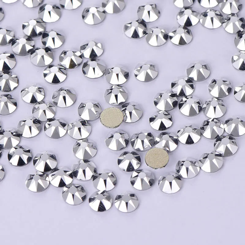 Wholesale  8 Big and 8 Small High Quality Machine Cut 16 Facets Rhinestones Iron on Decoration Garment