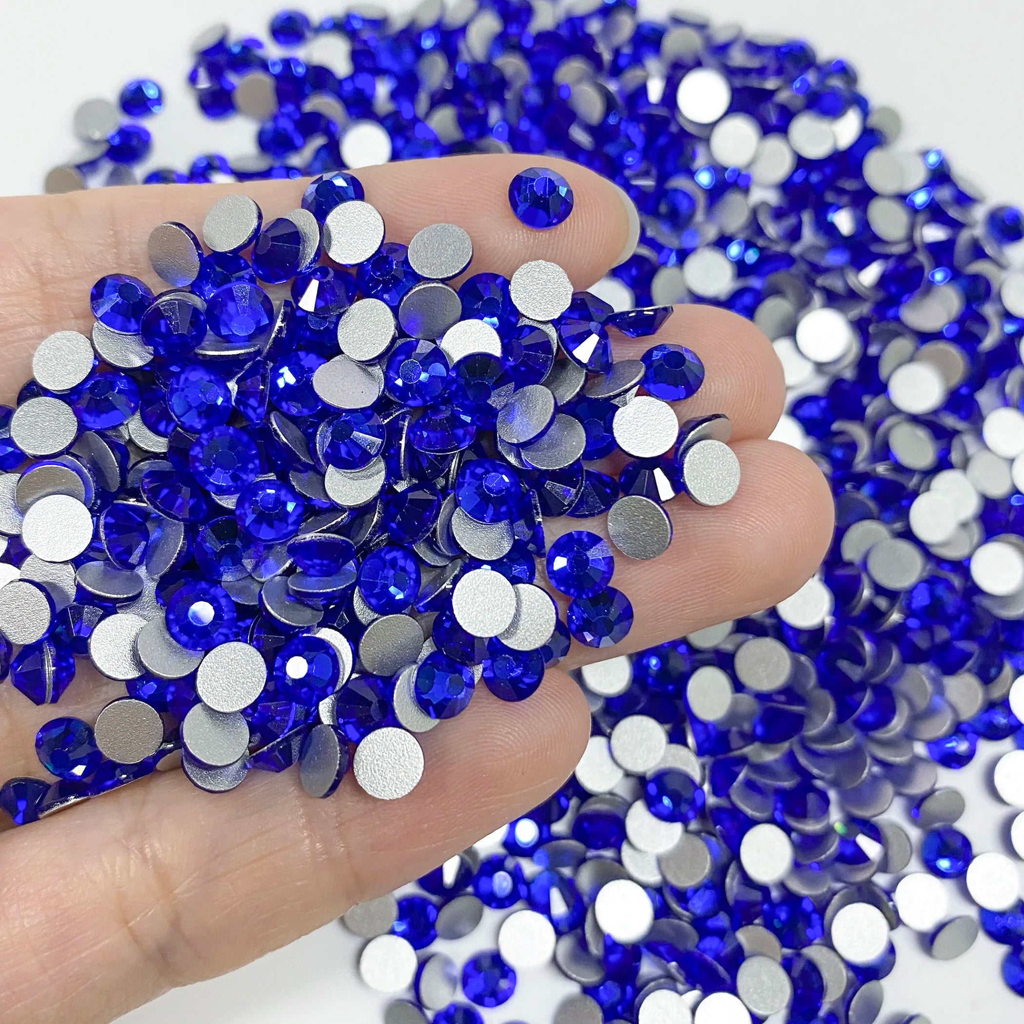 Factory Wholesale SS3-SS20 Rhinestones Colorful Non Hot-Fix Round Glitter Crystal Flatback Rhinestone 3D Nail Art Decorations