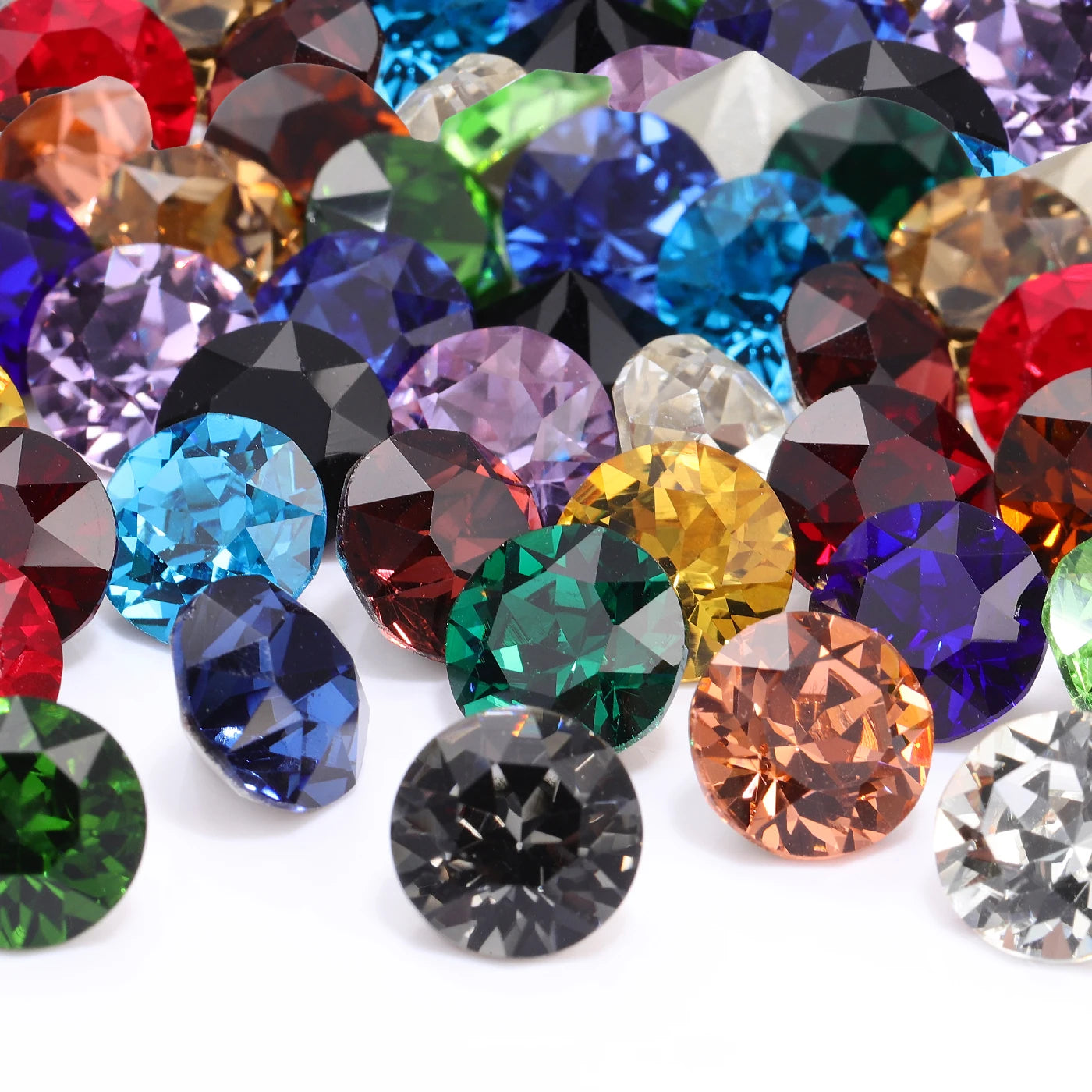 QIYI High Quality Factory Wholesale 200+ Colors Trendy Shimmer Luxury K9 XIRIUS Chaton Pointback Rhinestone for Decoration Cloth