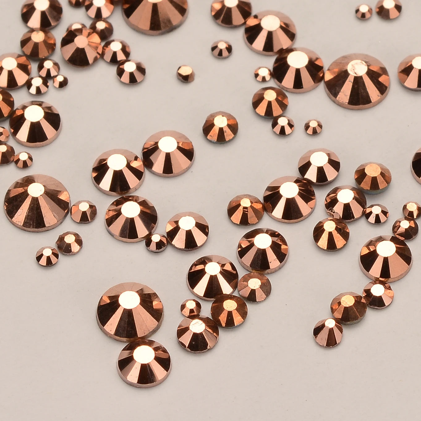 QIYI Rhinestone Mix Sizes Gems Charms Nail Art Rhinestones for Designs Flat Back Crystal High Quality Wholesale 3D Glass Silver