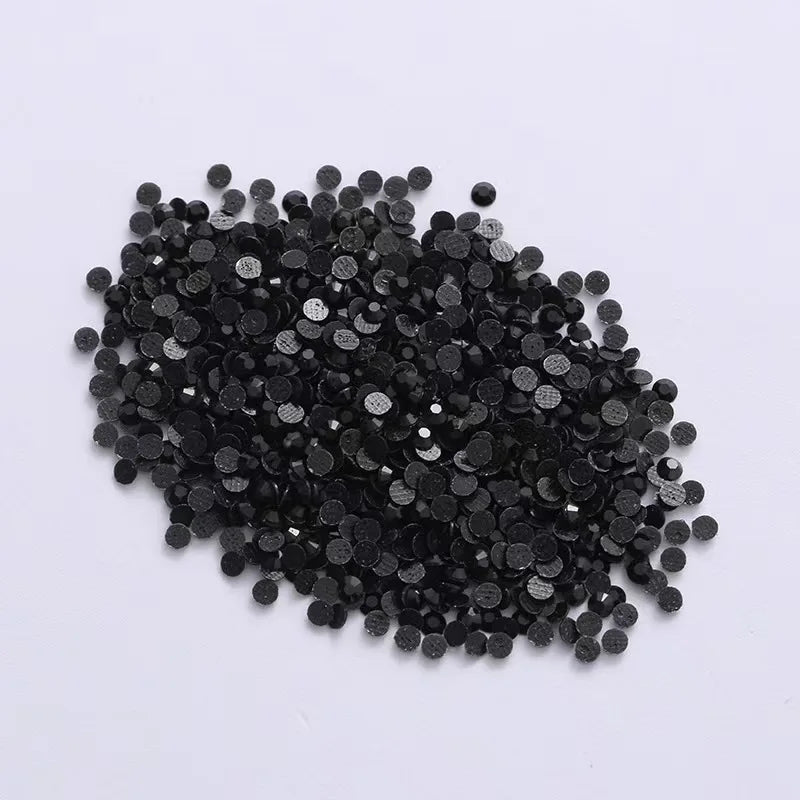 Hot Stamping Adhesive Resin Flatback Crystal Rhinestone 2mm/3mm/4mm Round Motif in Gold Silver Black 5mm Size for Shoe Repair