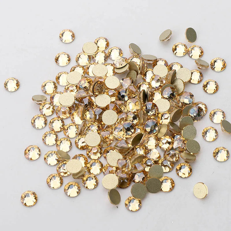 Wholesale Factory 100% Good Feedback Glass Stone 16 Cut Cold Fixation Non Hot Fix Crystal Rhinestone for Women Bikini